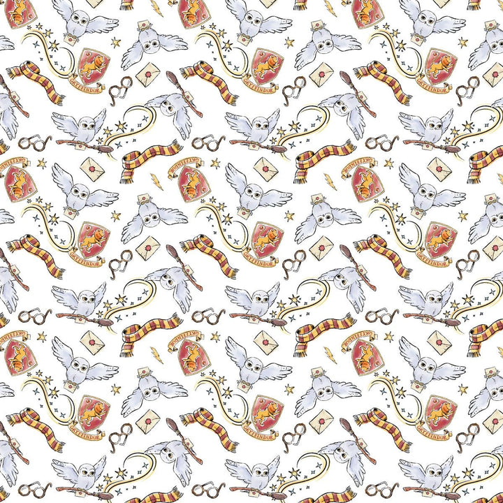 harry potter scrapbook paper featuring  a Hedwig / Gryffindor pattern in watercolor style.